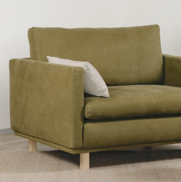 Puro 120 cm leveä tuoli mallikappale